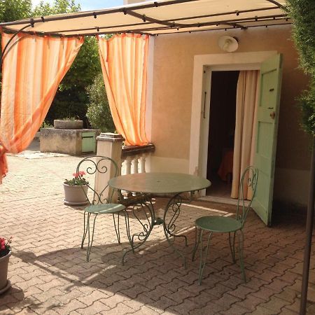 Bed and Breakfast Mas La Cigaliere Венаск Экстерьер фото