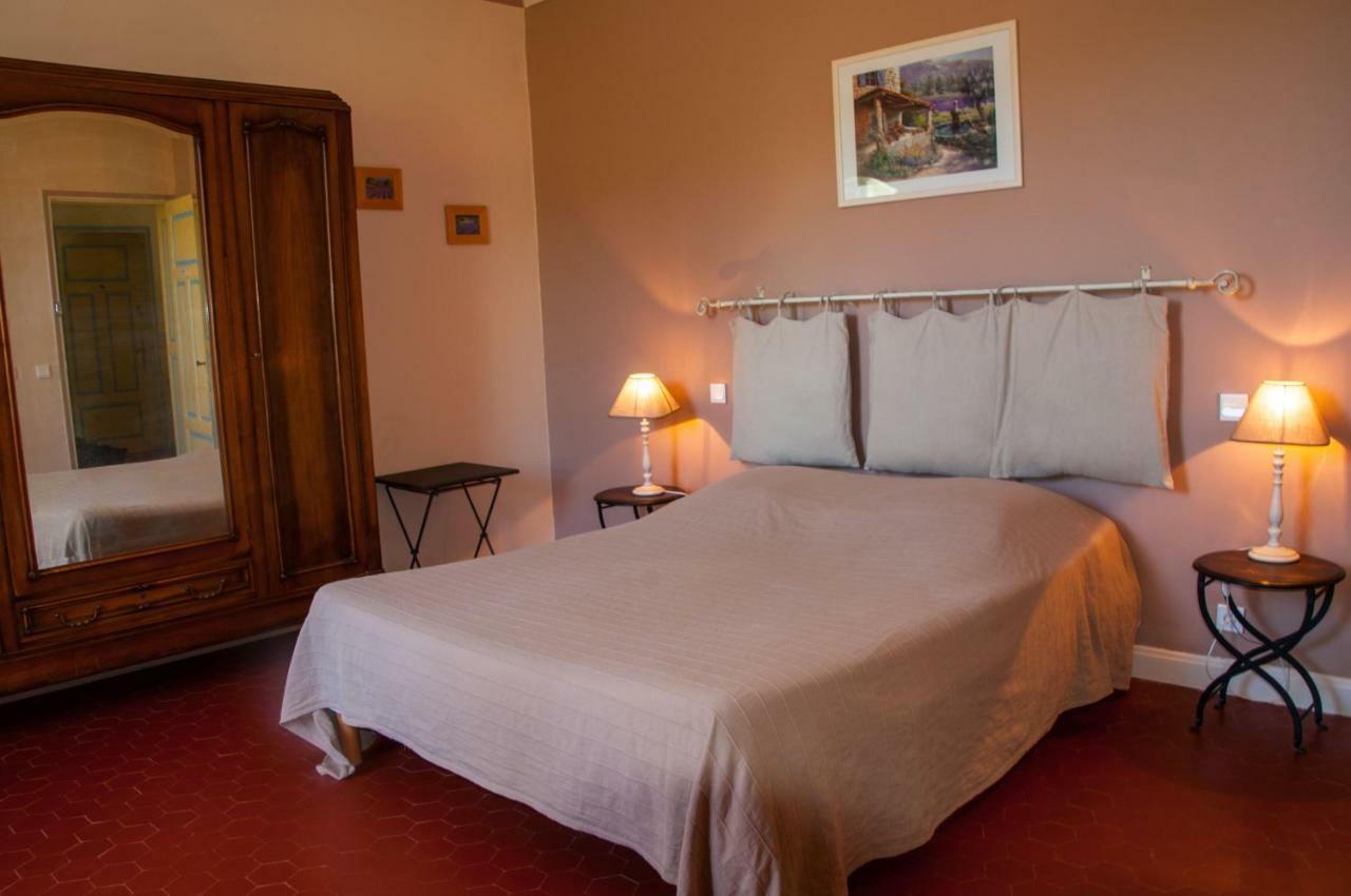 Bed and Breakfast Mas La Cigaliere Венаск Экстерьер фото