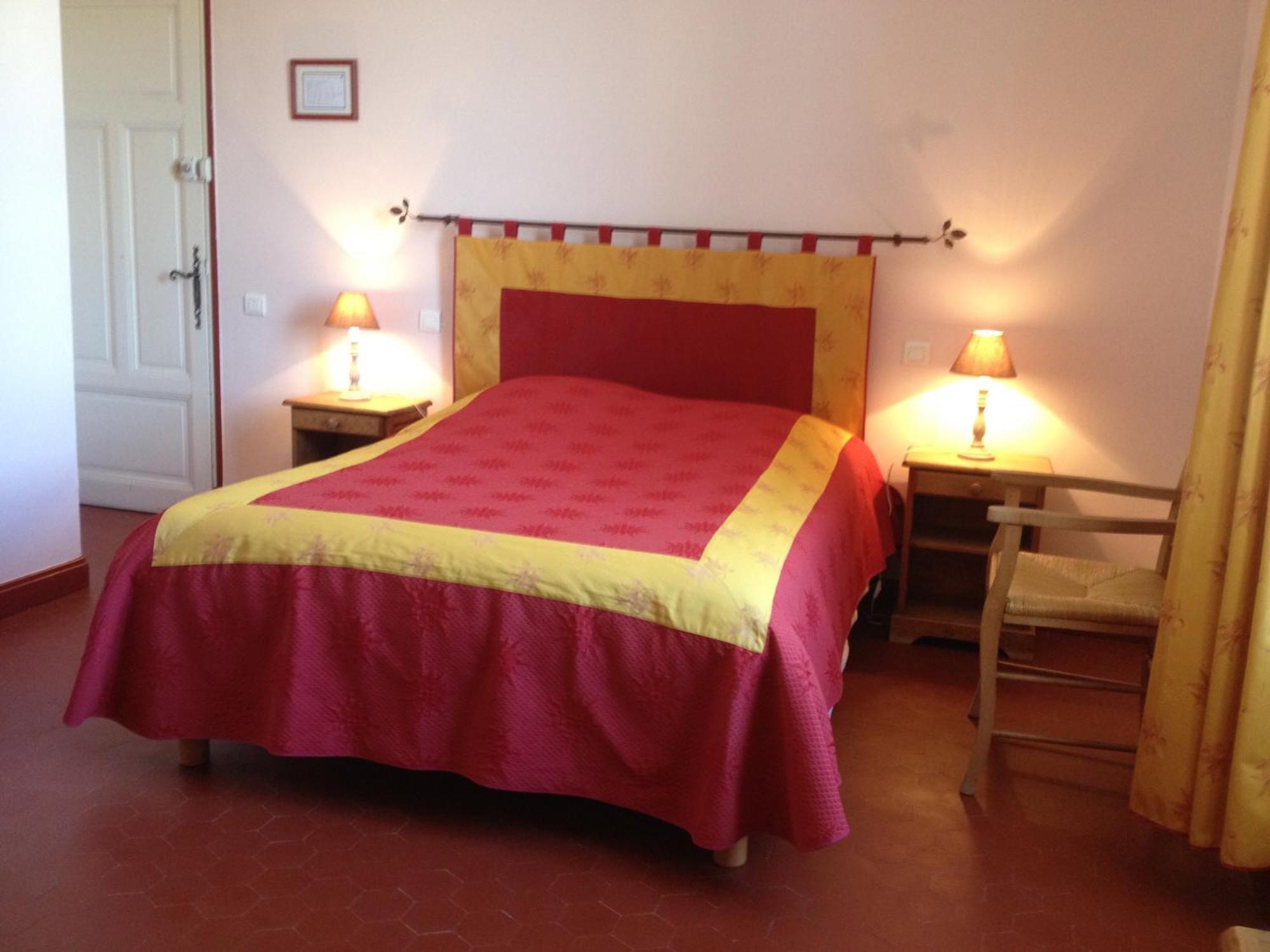 Bed and Breakfast Mas La Cigaliere Венаск Экстерьер фото