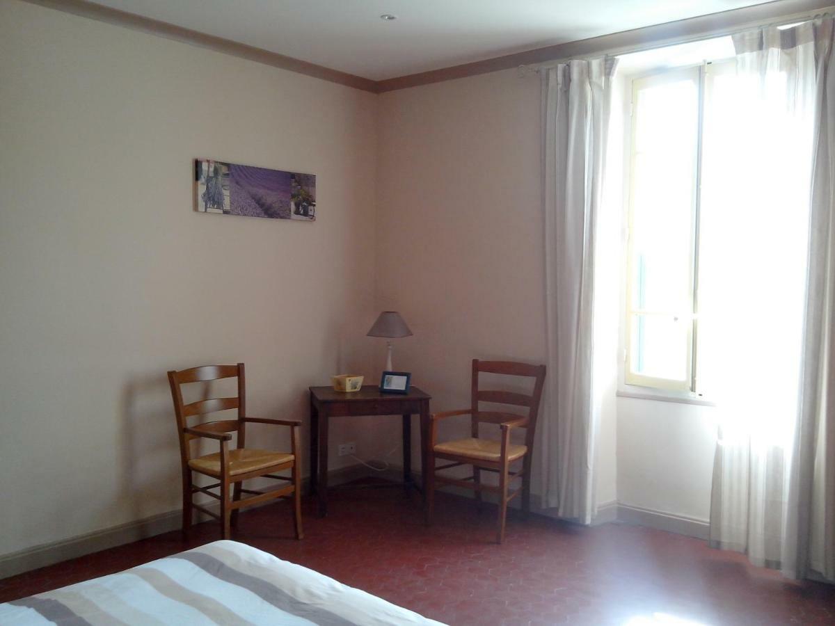 Bed and Breakfast Mas La Cigaliere Венаск Экстерьер фото